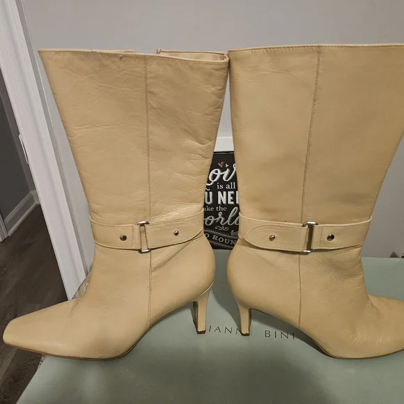 Gianni Bini New Cream Leather Heels Side Zip Fashion Buckle Strap Size 8M - Picture 3 of 9